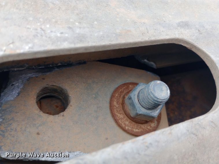 image for item EO0538 2004 Landoll 825F lowboy equipment trailer