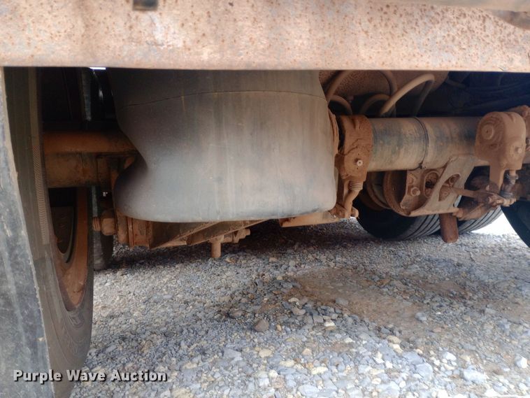 image for item EO0538 2004 Landoll 825F lowboy equipment trailer