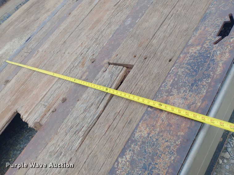 image for item EO0538 2004 Landoll 825F lowboy equipment trailer