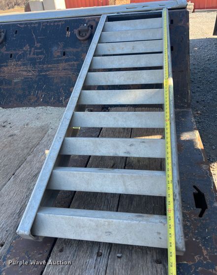 image for item EO0538 2004 Landoll 825F lowboy equipment trailer