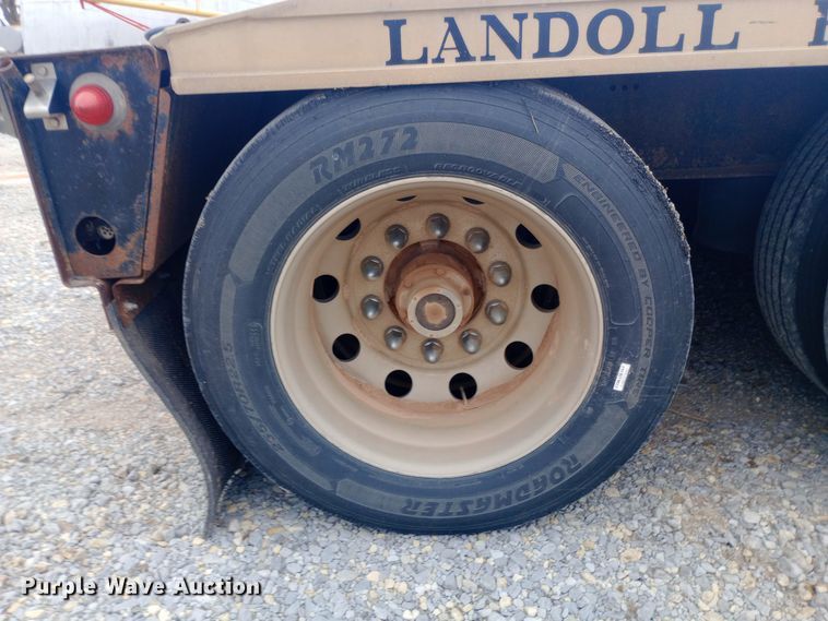 image for item EO0538 2004 Landoll 825F lowboy equipment trailer