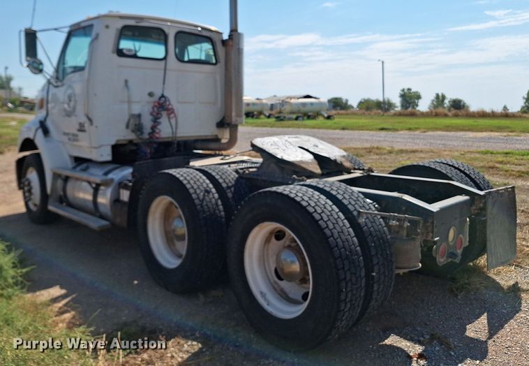 image for item EQ2312 2007 Sterling A-Line semi truck