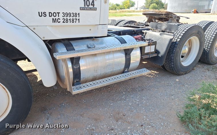 image for item EQ2312 2007 Sterling A-Line semi truck