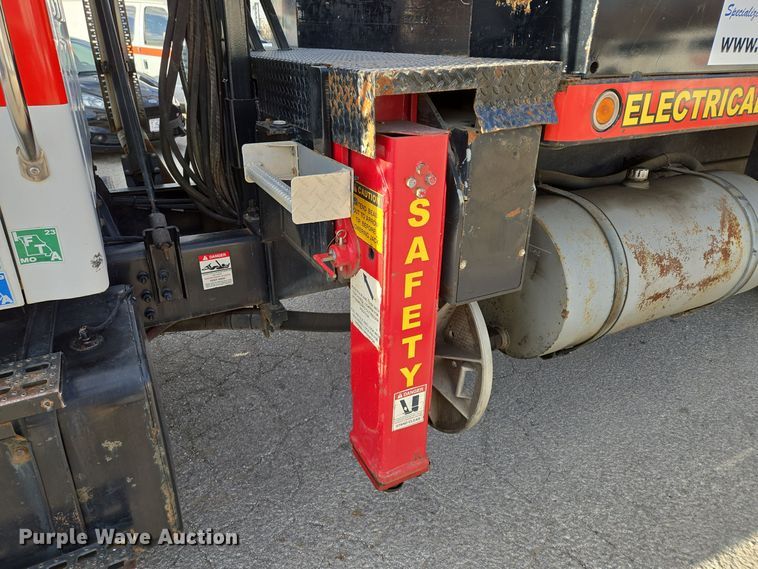 image for item EQ3832 2003 Sterling  L7500 crane truck