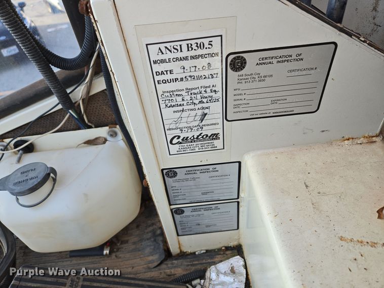 image for item EQ3832 2003 Sterling  L7500 crane truck