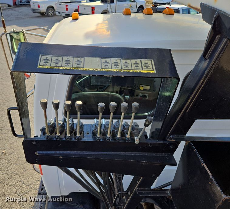 image for item EQ3832 2003 Sterling  L7500 crane truck