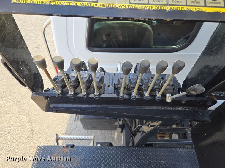 image for item EQ3832 2003 Sterling  L7500 crane truck