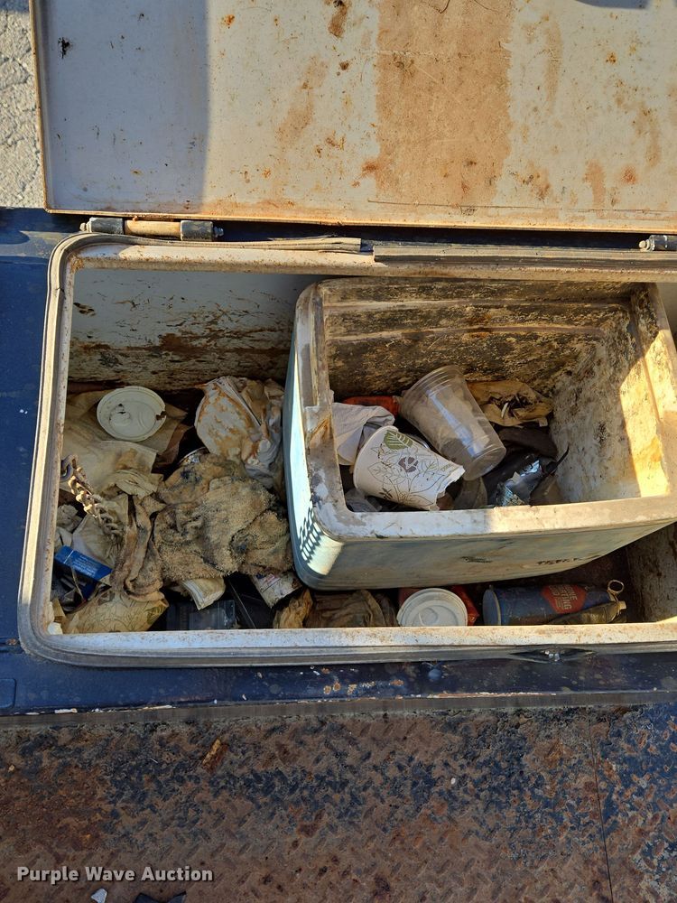 image for item EQ3832 2003 Sterling  L7500 crane truck