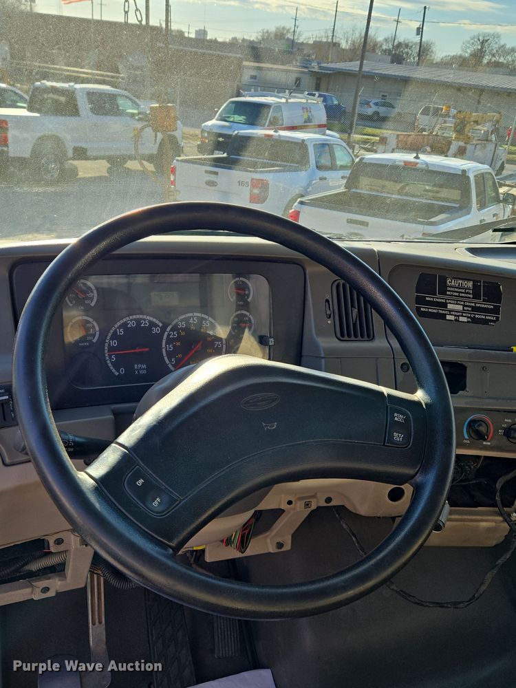 image for item EQ3832 2003 Sterling  L7500 crane truck