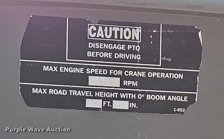 image for item EQ3832 2003 Sterling  L7500 crane truck