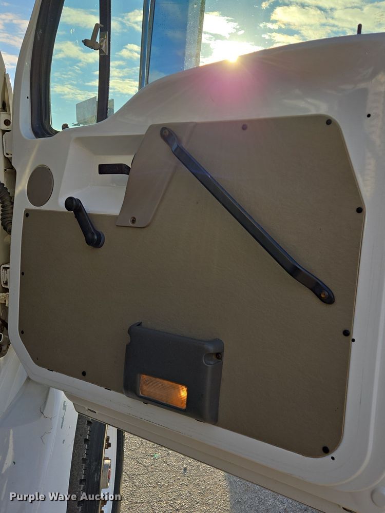 image for item EQ3832 2003 Sterling  L7500 crane truck