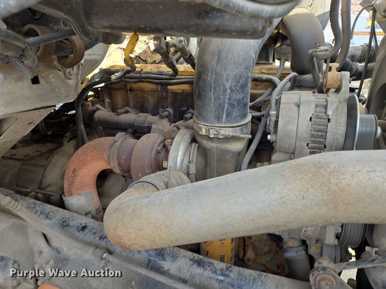 image for item EQ3832 2003 Sterling  L7500 crane truck