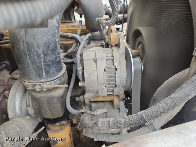 image for item EQ3832 2003 Sterling  L7500 crane truck