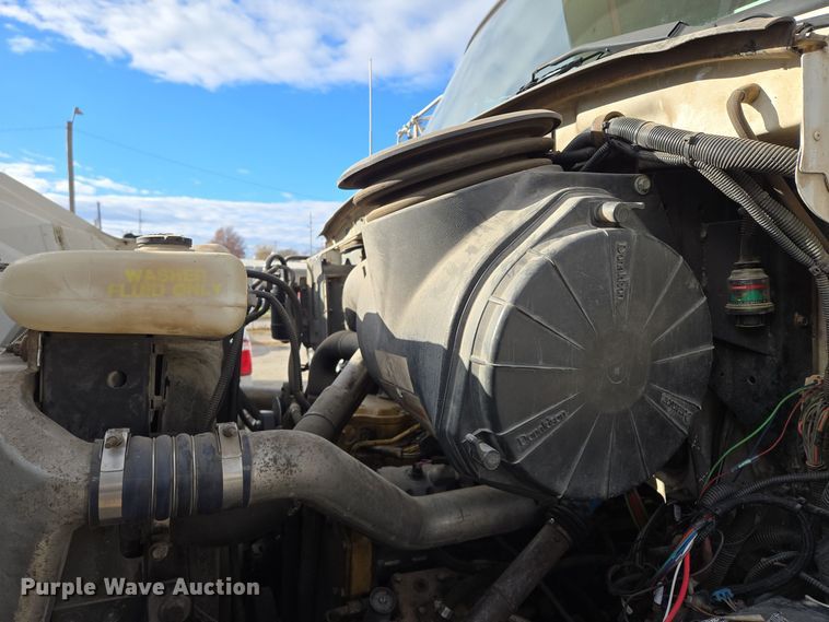 image for item EQ3832 2003 Sterling  L7500 crane truck