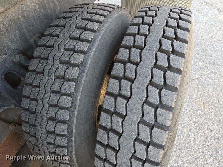 image for item EQ3832 2003 Sterling  L7500 crane truck