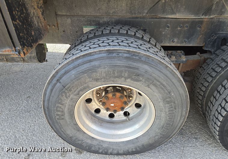 image for item EQ3832 2003 Sterling  L7500 crane truck