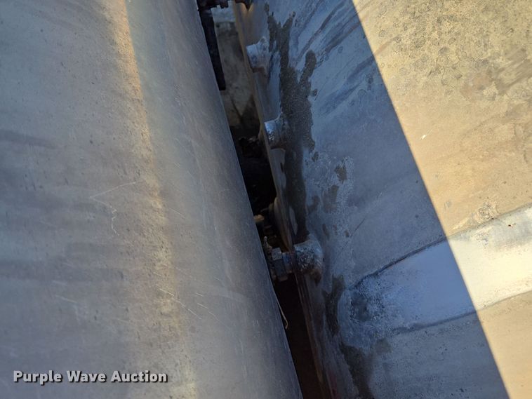 image for item EQ3910 Fuel tanks 