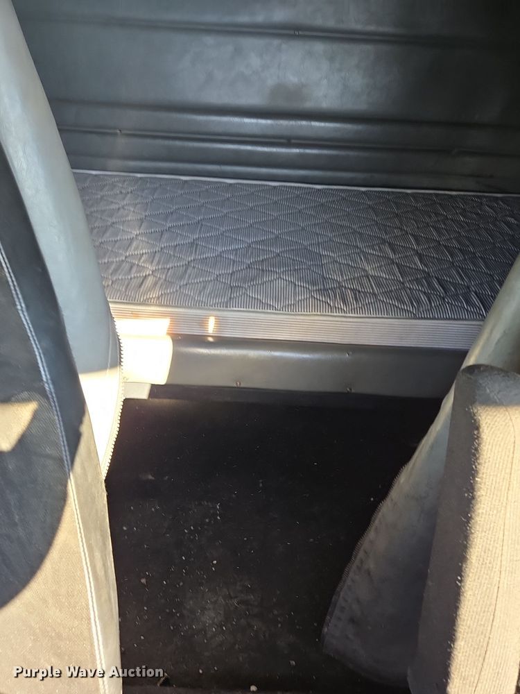 image for item EQ3911 2001 Peterbilt 379 semi truck