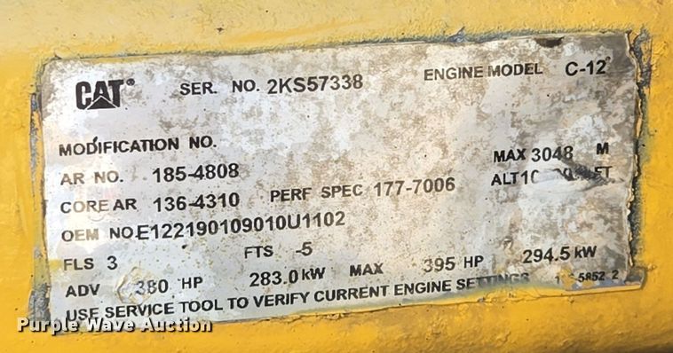 image for item EQ3911 2001 Peterbilt 379 semi truck