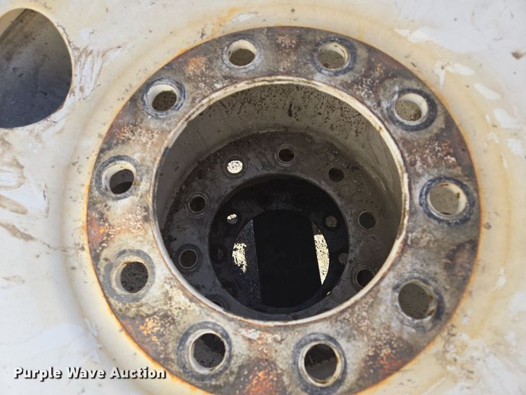 image for item EQ3914 (18) 22.5 steel wheels 