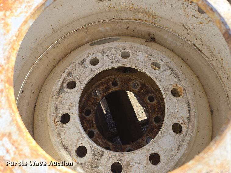 image for item EQ3914 (18) 22.5 steel wheels 