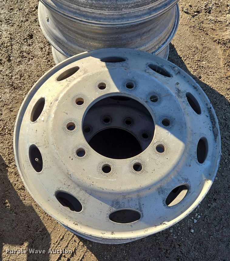 image for item EQ3915 (6) 24.5 wheels 