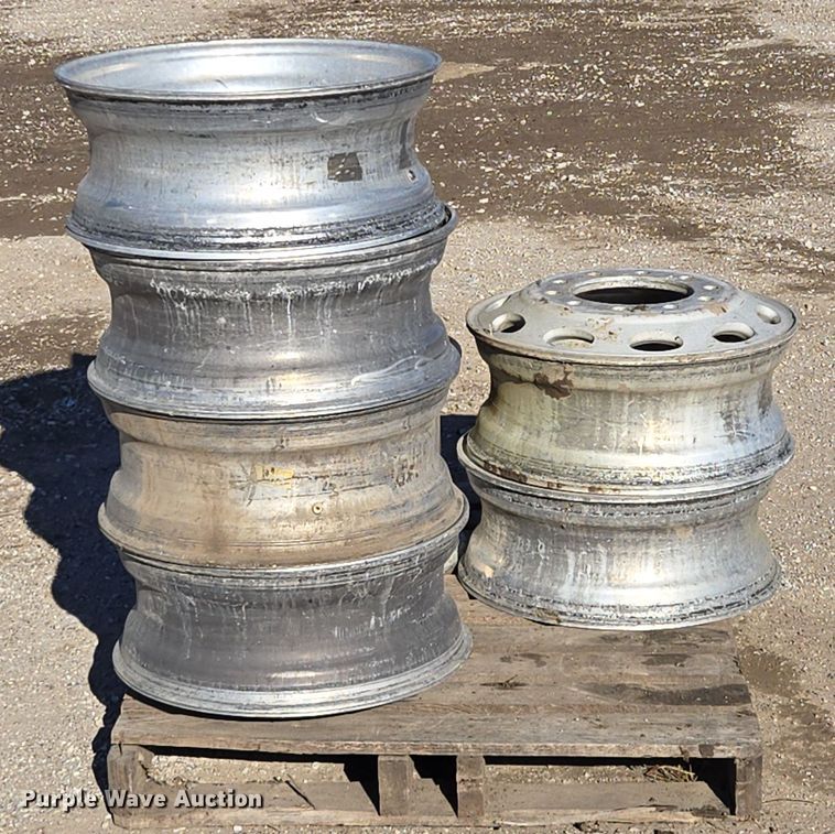 image for item EQ3917 (6) wheels 