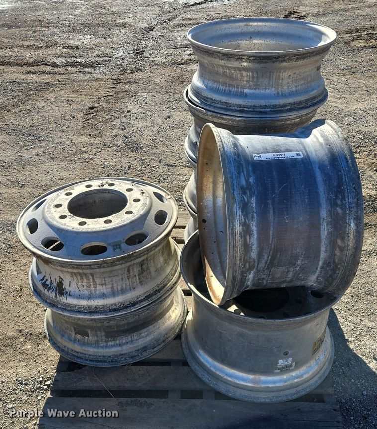 image for item EQ3917 (6) wheels 