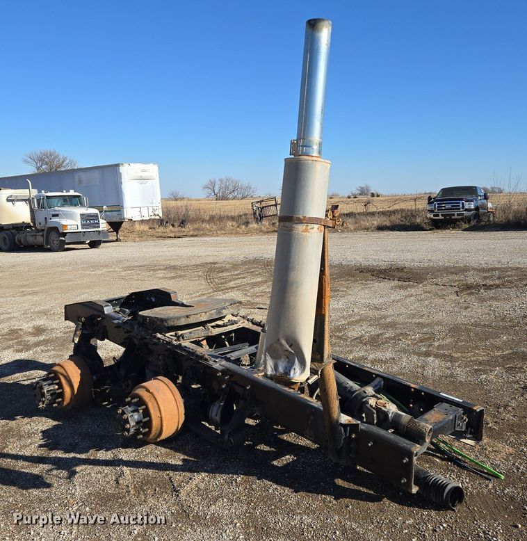 image for item EQ3918 Rear axle assembly