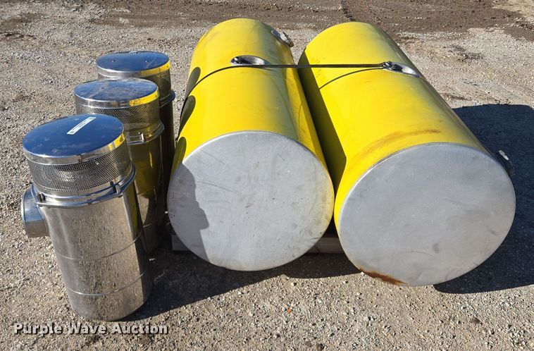 image for item EQ3920 Truck parts