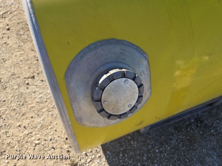 image for item EQ3920 Truck parts