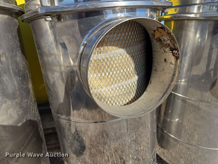 image for item EQ3920 Truck parts