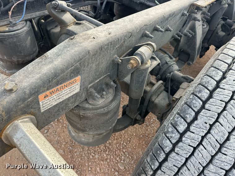 image for item ER4857 2018 Freightliner Cascadia 125 semi truck