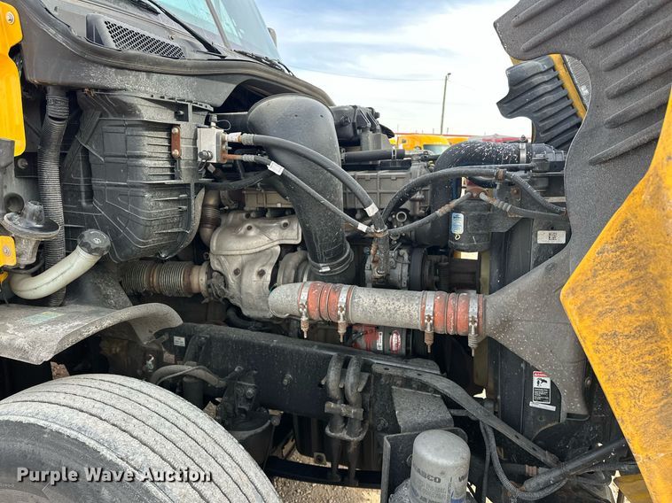 image for item ER4857 2018 Freightliner Cascadia 125 semi truck