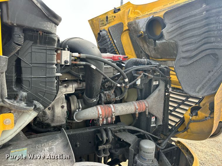 image for item ER4857 2018 Freightliner Cascadia 125 semi truck