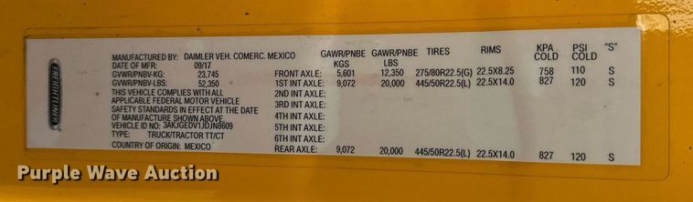 image for item ER4857 2018 Freightliner Cascadia 125 semi truck