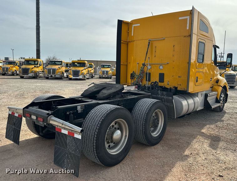 image for item ER4858 2021 Kenworth T680 semi truck