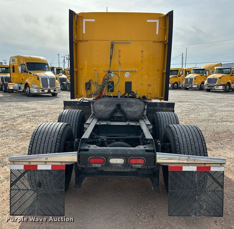 image for item ER4858 2021 Kenworth T680 semi truck