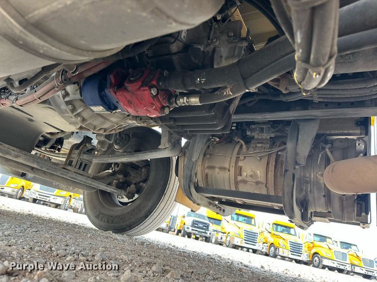 image for item ER4858 2021 Kenworth T680 semi truck