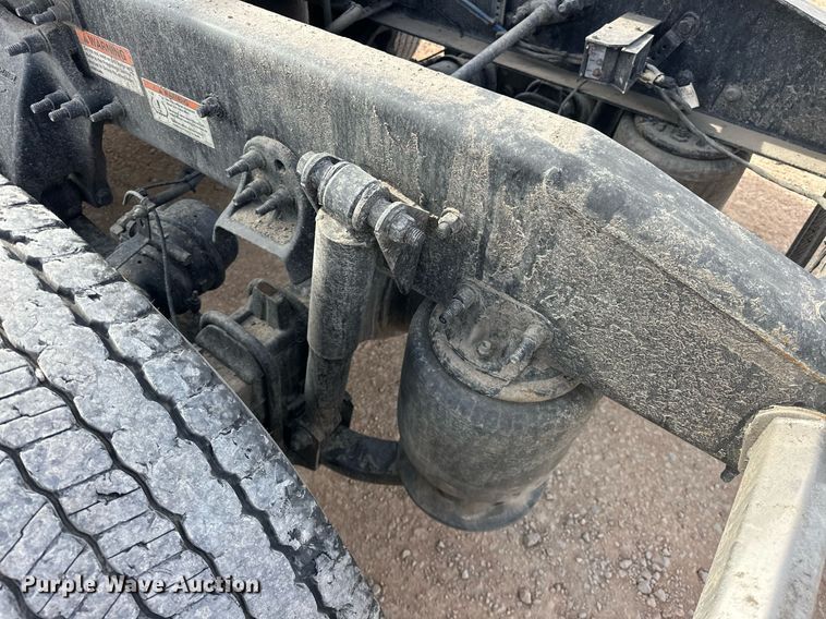 image for item ER4859 2022 Freightliner Cascadia 126 semi truck