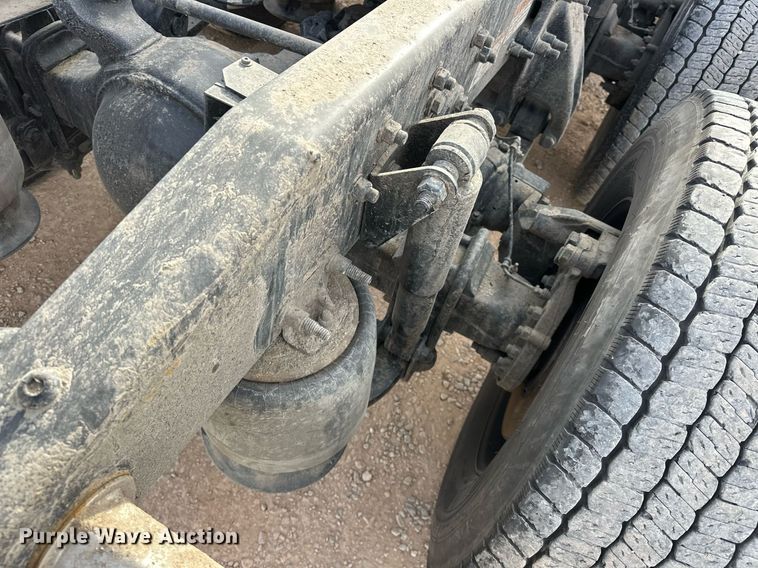 image for item ER4859 2022 Freightliner Cascadia 126 semi truck