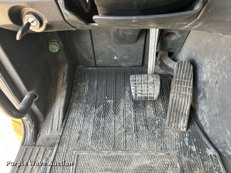 image for item ER4859 2022 Freightliner Cascadia 126 semi truck