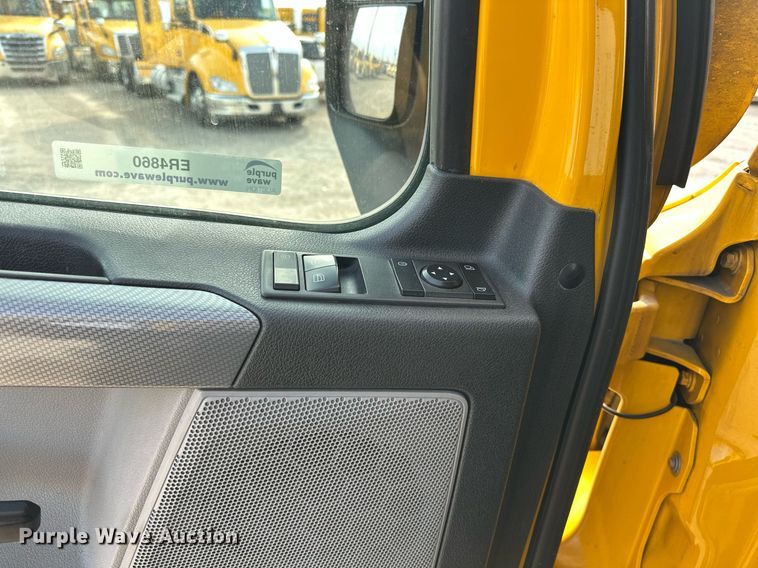 image for item ER4860 2021 Freightliner Cascadia 126 semi truck