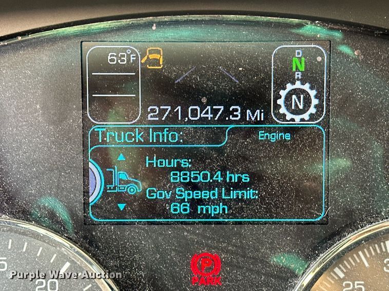 image for item ER4862 2022 Kenworth T680 semi truck