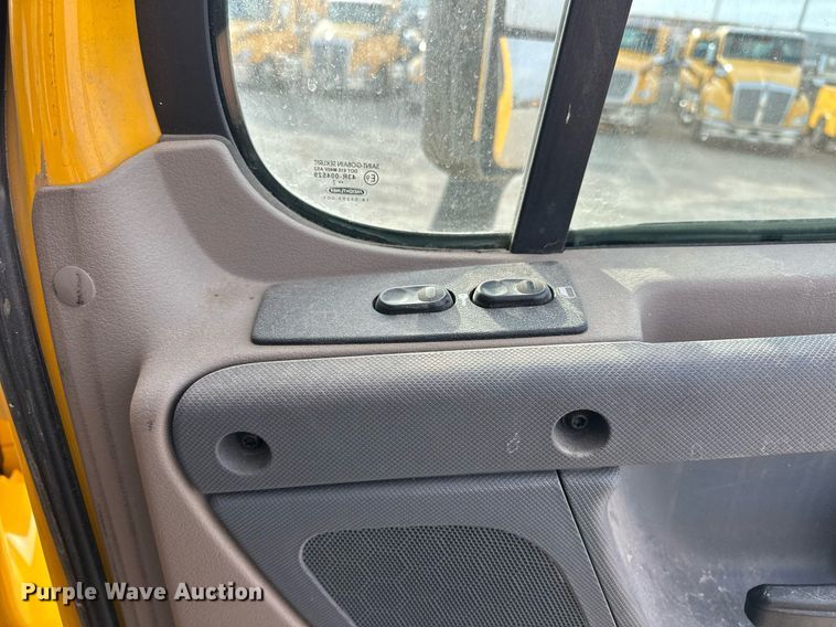 image for item ER4863 2018 Freightliner Cascadia 125 semi truck