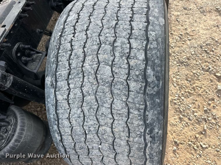 image for item ER4863 2018 Freightliner Cascadia 125 semi truck