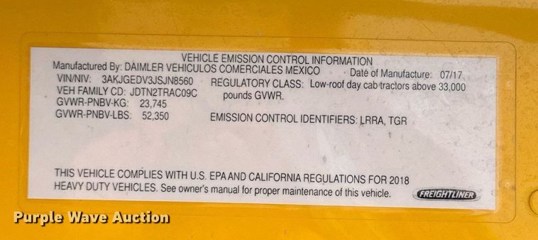 image for item ER4863 2018 Freightliner Cascadia 125 semi truck