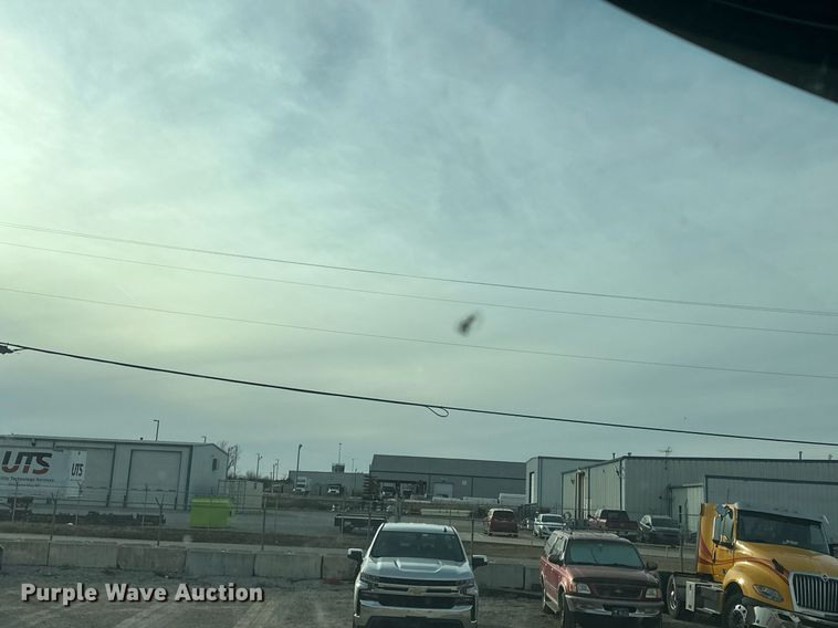 image for item ER4864 2021 Kenworth T680 semi truck