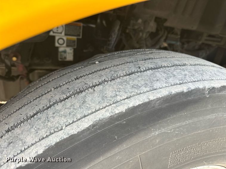 image for item ER4864 2021 Kenworth T680 semi truck