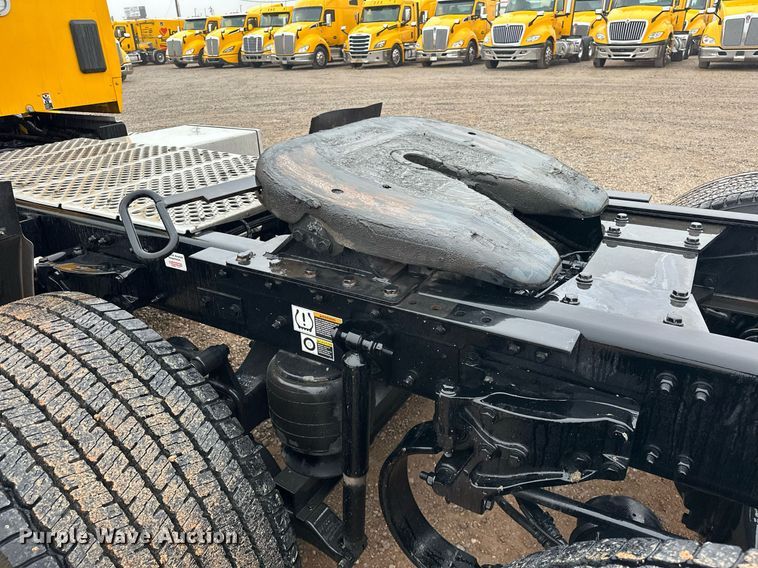 image for item ER4865 2022 Kenworth T680 semi truck